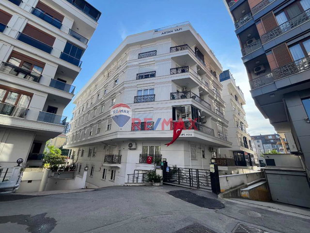 MALTEPE BAĞLARBAŞI MERKEZİ KONUMDA 3+1 SATILIK DAİRE!