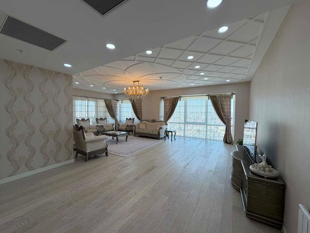 RE/MAX GÖKÇEM MEHMET AGHÖBÜR DEN İCONOVA`DA KİRALIK 6+1 DAİRE