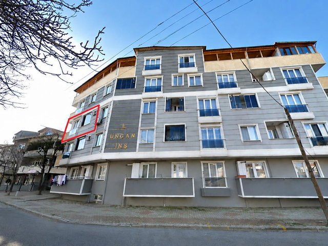 GEBZE ARAPÇEŞME MH. CADDE ÜSTÜ KAPALI OTOPARKLI 3+1 ARAKAT SATILIK DAIRE