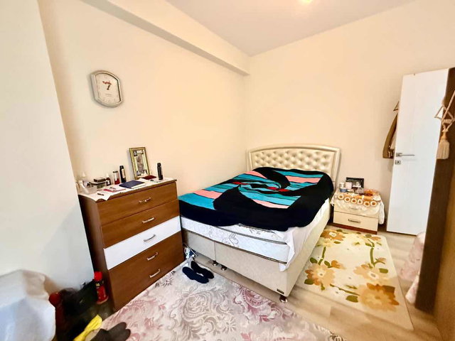 PENDİK MERKEZ DE BAHÇE KULLANIMLI BALKONLU SATILIK 2+1 DAİRE