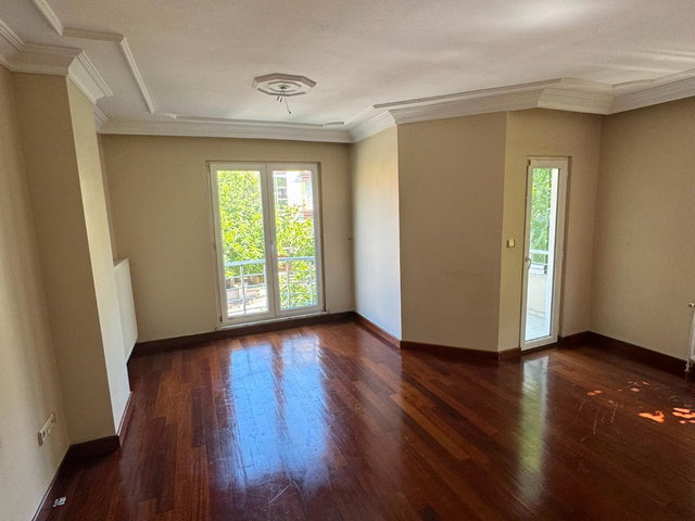 ÜMRANİYE TANTAVİ 'DE METROYA ÇOK YAKIN 3+1 KİRALIK DAİRE