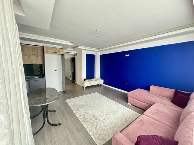 ATAKUM’DA SIFIR BİNADA EŞYALI 1+1 KİRALIK DAİRE | BALKONLU, KOMBİLİ, YÜKSEK GİRİŞ