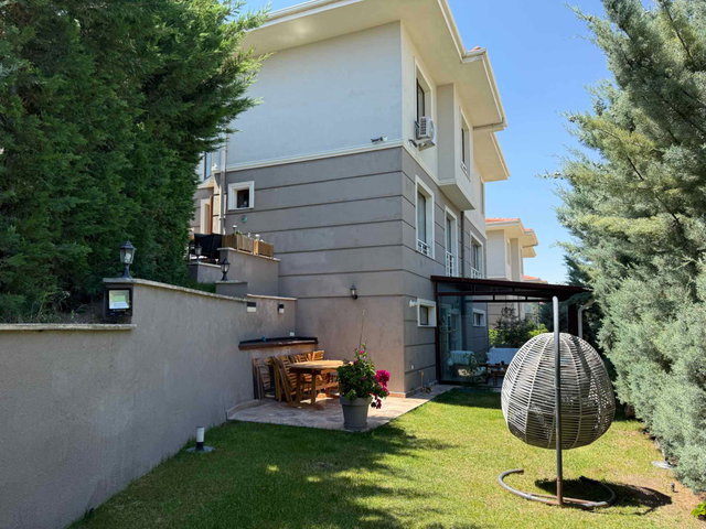 DODURGA BETA 2 KONUTLARI SATILIK YAPILI 5+2 ÖZEL VİLLA!