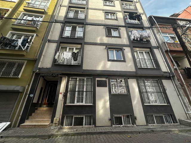 TÜM ODALARI AYDINLIK CADDEYE 1 DK MESAFEDE 2+1 SATILIK DAİRE