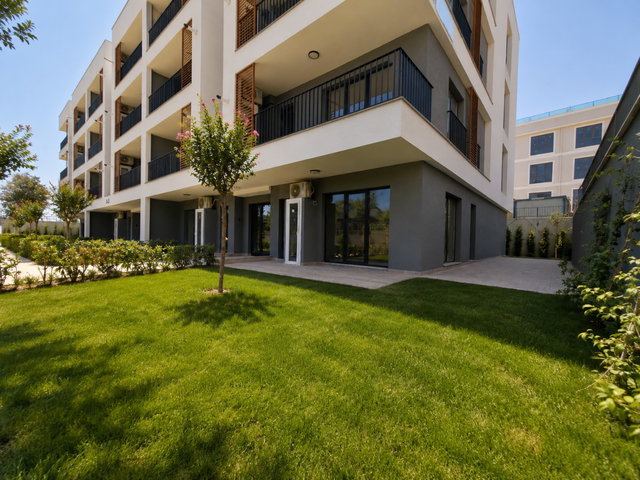 BÜYÜKÇEKMECE LÜKS KONSEPT SİTEDE GENİŞ BAHÇELİ 2+1 SIFIR DAİRE