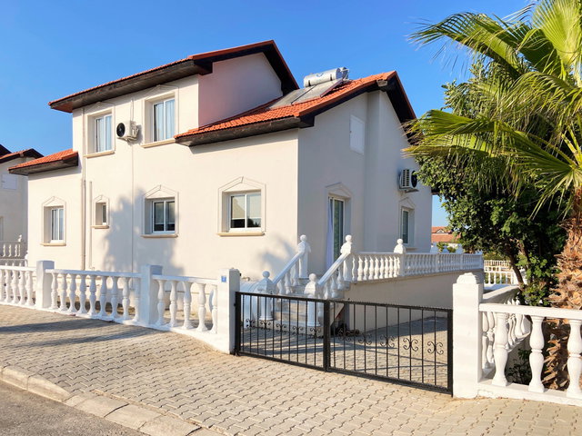 İSKELE BOĞAZ’DA EŞYALI 4+1 VİLLA | 582 M² BRÜT, KREDİYE UYGUN, TAŞINMAYA HAZIR  350,000 GBP