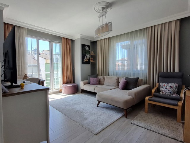 REMAX TERMİNAL GİZEM BURKAY'DAN ÜMRANİYE ESENKET'TE 2+1 EŞYALI KİRALIK DAİRE