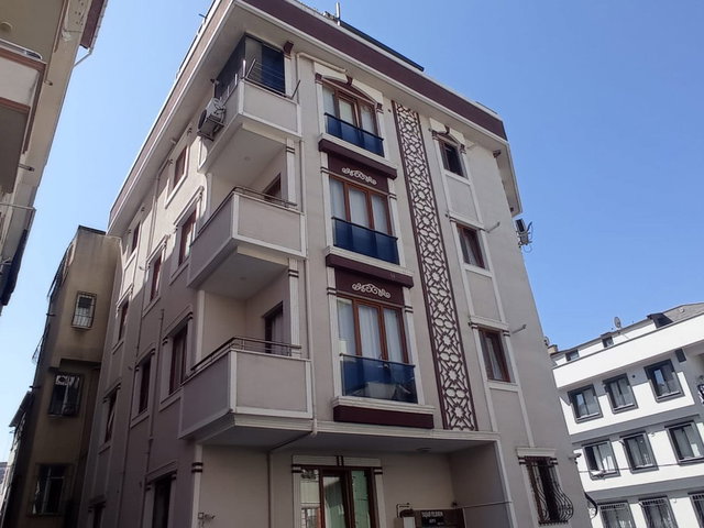 ÇEKMEKÖY MEHMETAKİF MAHALLESİ 1+1 ARAKAT BALKONLU SATILIK DAİRE