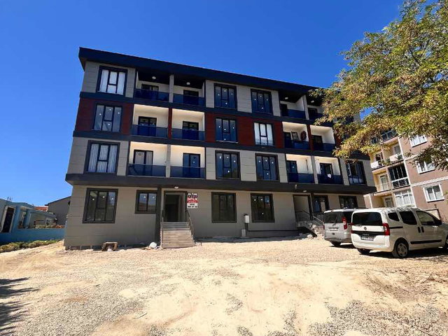 SILIVRI GÜMÜŞYAKADA SIFIR, OTURUMA HAZIR 3+1 LÜKS DAIRE