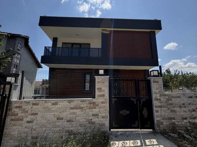 SİLİVRİ GÜMÜŞYAKA'DA 4+2 285 M² ARSA ÜZERİNE SATILIK VİLLA