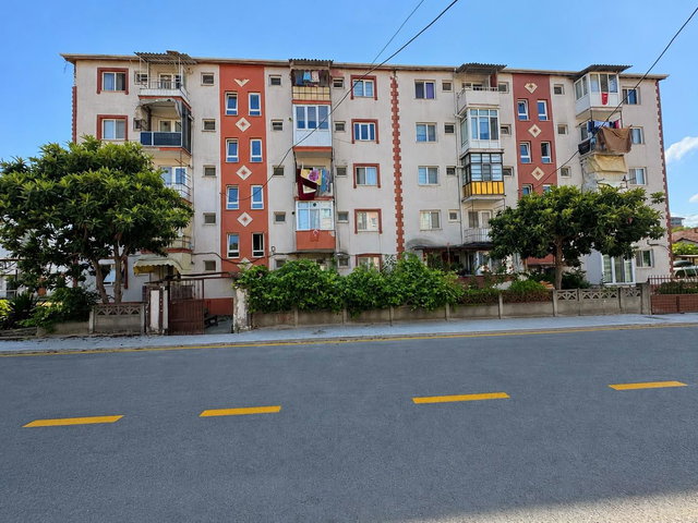 RE/MAX AY'DAN SAKARYA OZANLAR MAHALLESİ'NDE KİRALIK 2+1 DAİRE