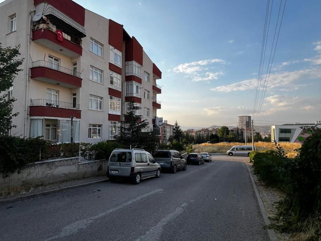 OSMANLI MAH.  BIZIMEVLER SITESI SATILIK 3+1 ARAKAT DAIRE