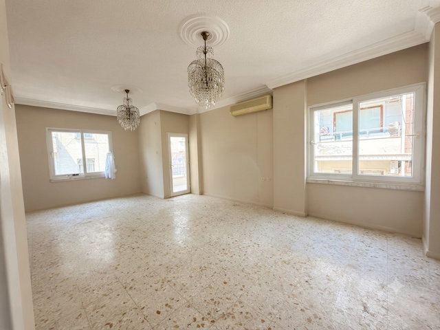 REMAX PARS'TAN VİRANŞEHİR DE TADİLATI YAPILMIŞ KİRALIK 3+1