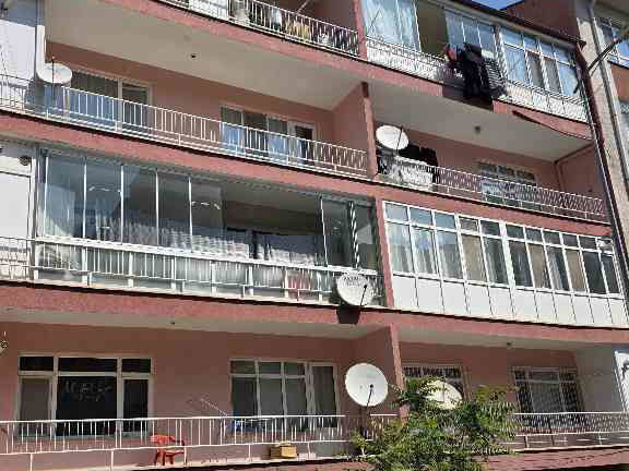 CEBECİ KESKİN SOKAKTA SATILIK 2+1 DAİRE