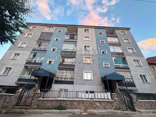RE/MAX LACIVERT'TEN YUNUSEMRE'DE SATILIK 3+1 DAIRE