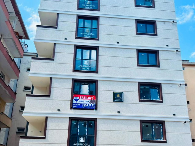 HAZNEDAR'DA LÜKS SIFIR 3+1! METRONUN DİBİNDE & ULAŞIMIN MERKEZİN