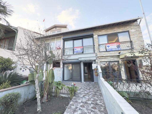 ÜSKÜDAR DA KİRALIK MÜSTAKİL EV