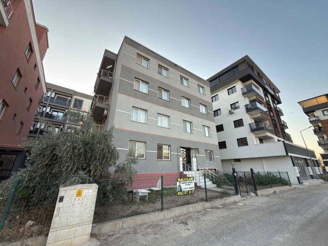 MENEMEN SEYREK ÜNIVERSITE YAKINI 2+1 SATILIK DAIRE