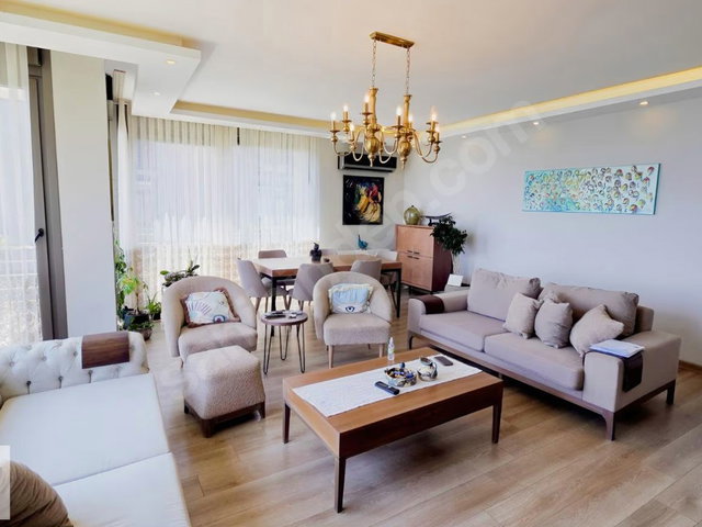 TUZLA MERCANDA DENİZE SIFIR YENİ BİNA ARA KAT 3+1 135 M2
