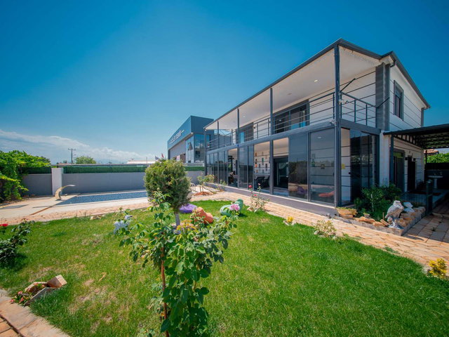 750 M² ARSA ÜZERINDE 260 M² HAVUZLU EŞYALI KİRALIK MÜSTAKİL VILLA