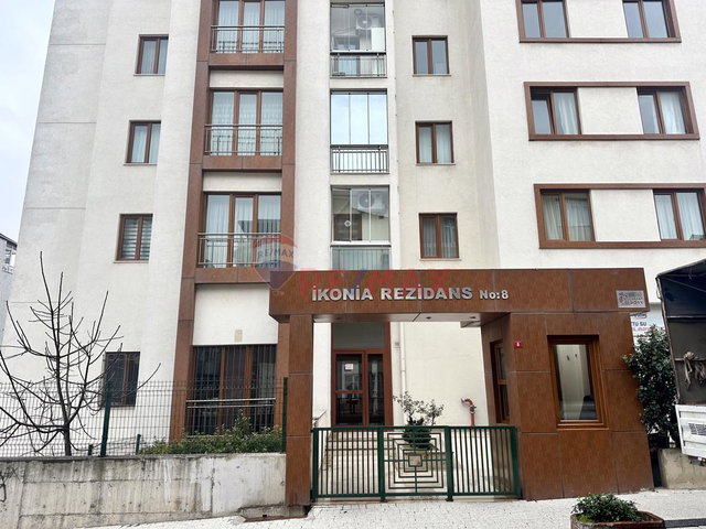 EMAAR AVM YE KOMŞU İKONIA RESIDENCE KIRALIK TEMIZ 2+1 YÜKSEK GIRIŞ DAIRE.