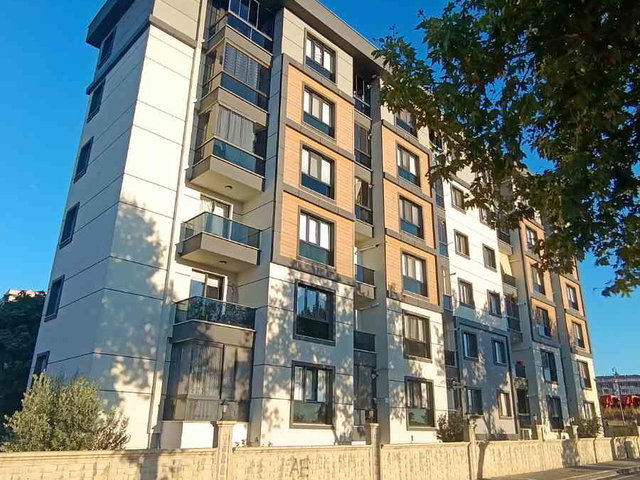 SİLİVRİ TEMA PARK EVLERİ MUHTEŞEM GÖL MANZARALI 3+1 LÜKS DAİRE