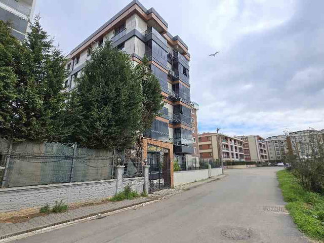 TUZLA MERKEZDE FERAH VE KULLANIŞLI 2+1 DAİRE 85M² KİRALIK