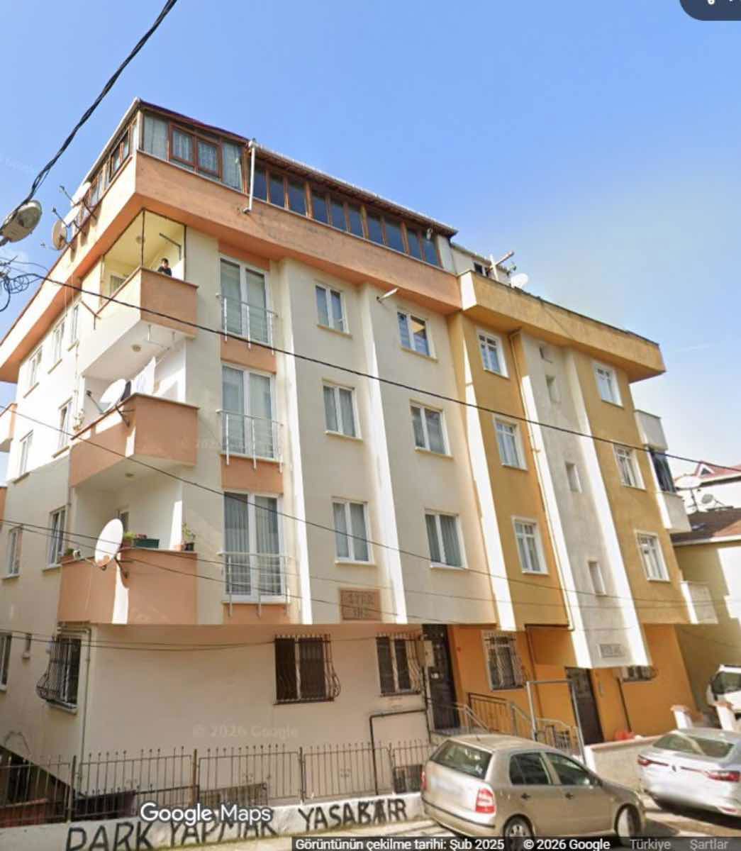 PENDİK ESENYALI’DA 2+1  GENİŞ SALONLU FERAH DAİRE!