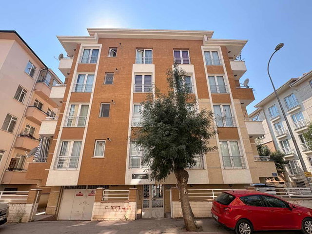 REMAX MOD'DAN BAHÇELİEVLER MAH. EŞYALI SATILIK 1+1 DAİRE