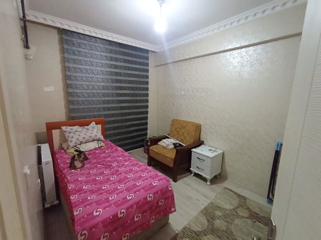ADATAPEDE ÜNIVERSITE VE BEGOSA YAKIN EŞYALI 2+1 KIRALIK DAIRE
