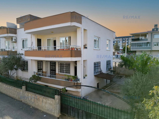 REMAX AVLU'DAN KOCAVİLAYET'TE 2 KATLI BAHÇELİ SATILIK MÜSTAKİL EV