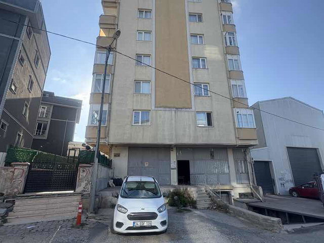 ATAŞEHIR FERHATPAŞA SATILIK 3+1 DAİRE ARSA TAPULU