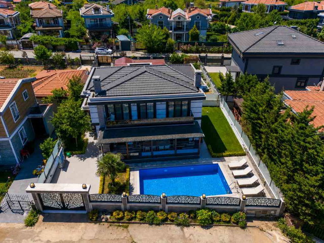 ŞİLE’DE 5+1 EŞYALI, 4 BANYOLU, 4 CEPHELİ 230 M² SATILIK VİLLA | KREDİYE UYGUN