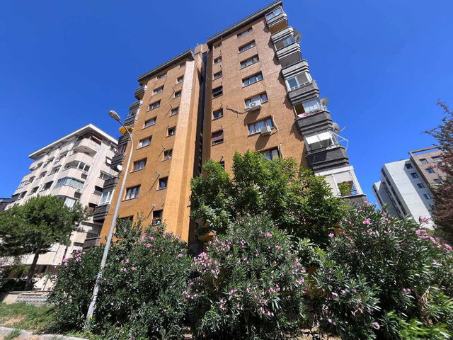 MALTEPE YALI MAH.DE MASRAFSIZ KISMİ DENİZ MANZARALI GENİŞ 3+1