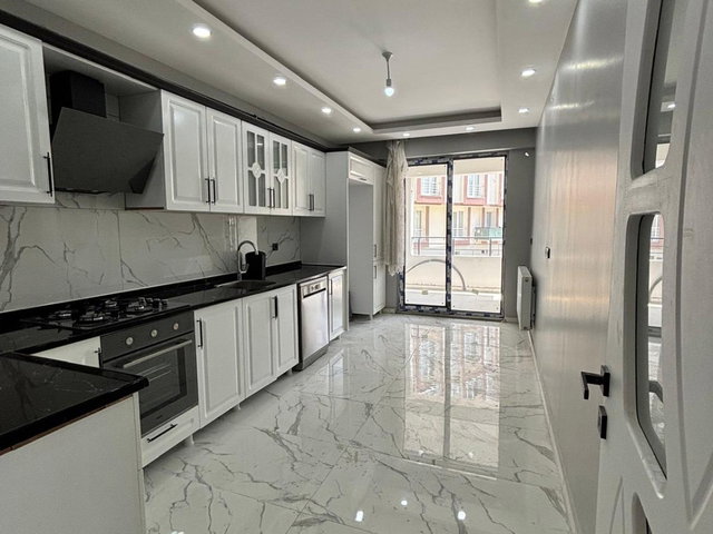 REMAX ARTIS'DEN A.GAZI'DE SATILIK SIFIR 3+1 DAIRE