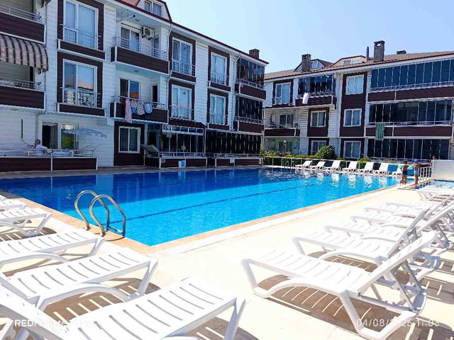 RE/MAX MAVİ'DEN SAKARYA NEHRİNE YAKİN MUTFAK AY.2+1 HAVUZL DAİRE