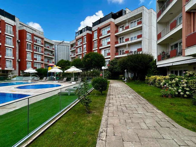 SULTANLAR KARAT İSTANBUL SİTESİ’NDE SATILIK 3+1  DAİRE !!