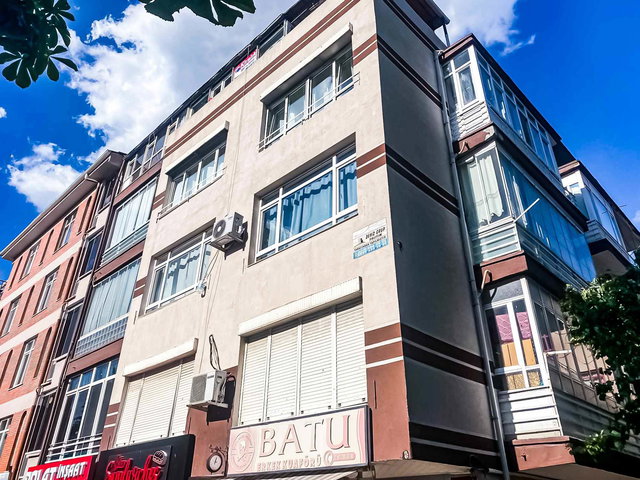 BAHÇELIEVLER'DE EŞYALI TERASLI 3+1 KIRALIK DAIRE -AİDAT DAHİL