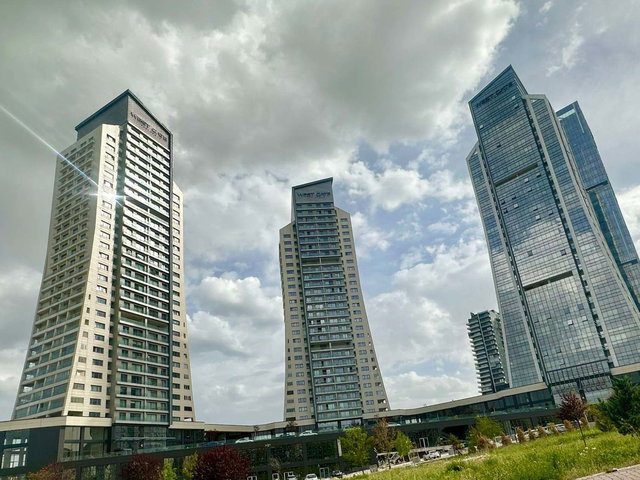 WEST GATE REZİDANS - KAPALI OTOPARKLI - BALKONLU