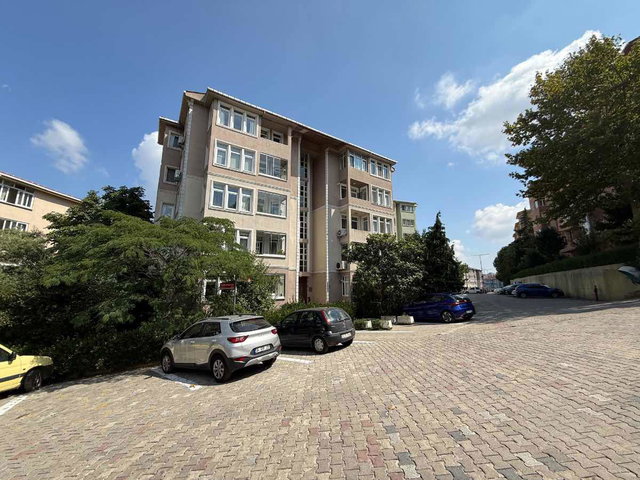 ÜSKÜDAR ATA 2 SITESI SATILIK OTURUMA HAZIR ÇIFT BALKONLU 3+1