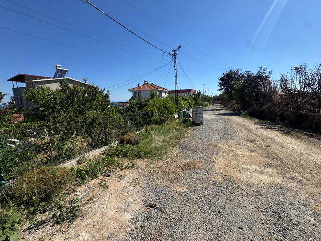KARAEVLİ’DE 4+1 EŞYALI VİLLA | 200 M² | 4 CEPHE | DOĞALGAZ KOMBİ