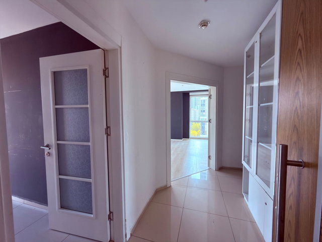 NEWİSTA RESIDENCE'DA AZ KATLI BLOKTA FERAH 2+1 DAİRE-REMAX KAYA