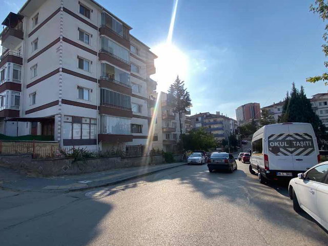 SINCAN ANDIÇEN'DE MERKEZI KONUM YAPILI 3+1 DAIRE /REMAX ENBATI