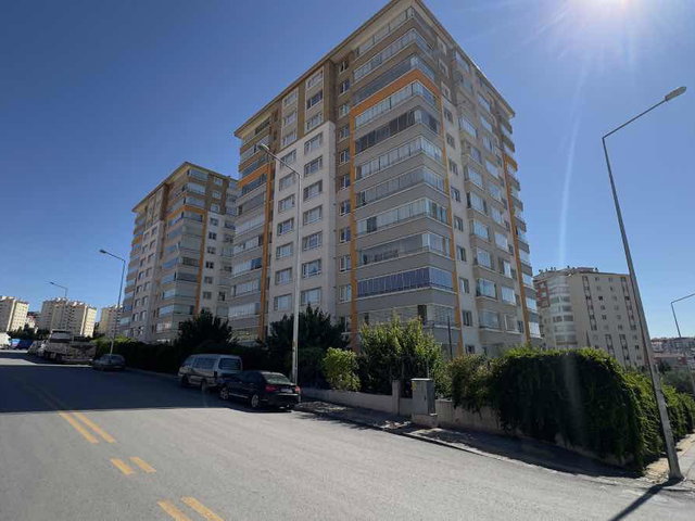 ZÜMRÜT PARK SİTESİNDE GELECEĞİNİZE YER AÇIN: 145 M² NET 3.5+1