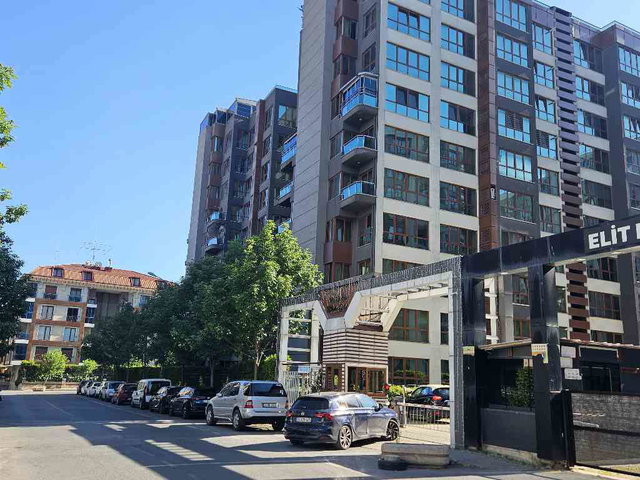 BEYLİKDÜZÜ'NÜN EN DEĞERLİ KONUMUNDA SATILIK BÜYÜK M2 DAİRE