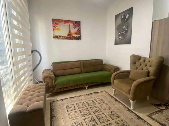 KİRALİK EŞYALİ DAİRE METROBÜSE YAKIN SITE IÇINDE