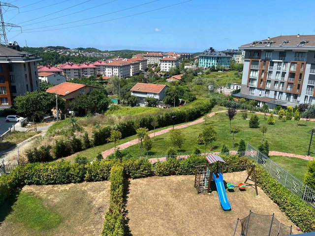 ZEKERIYAKÖY MARITZA LOFT ‘TA KOMPLE EŞYALI TEMIZ DAIRE