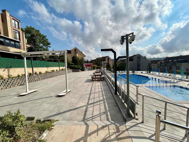HÜSEYİN KURAN’DAN BAHÇEŞEHİR 2. KISIM – RUMELİ CADDESİ

RUMELİ VİLLALARI’NDA KÖŞE KONUMDA, 300 M² B