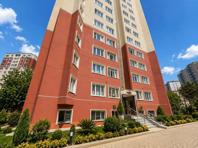 BEYLİKDÜZÜ’NDE SİTE İÇİNDE GÜNEY CEPHE 3+1 | 12. KAT | BALKONLU | KREDİYE UYGUN