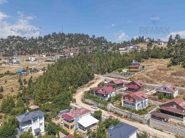 REMAX AVLU'DAN AYVAGEDİĞİ'NDE SATILIK 2+1 VİLLA